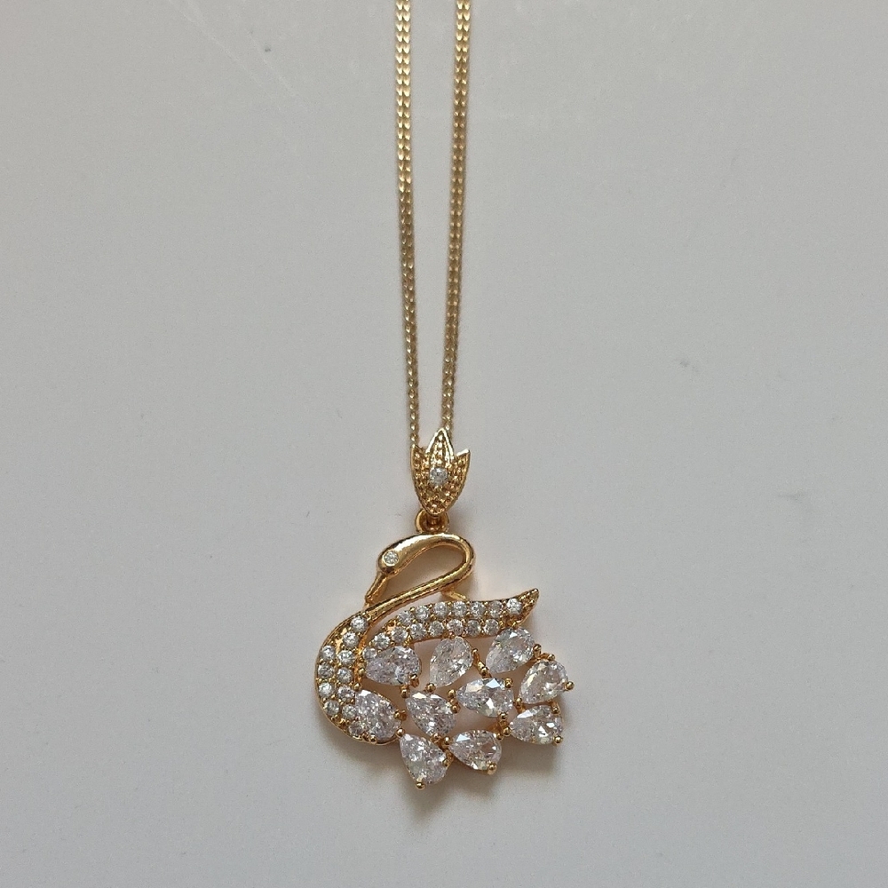 Elegant Gold Swan Pendant Necklace